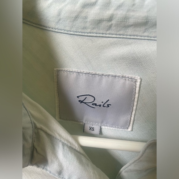 Flowy shirt from Rails - Picture 3 of 9